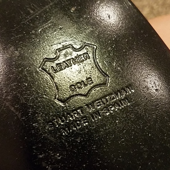 Size 8 AAAA Stuart Weitzman sandal - Picture 4 of 6